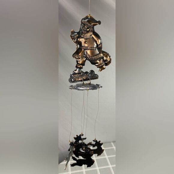 Vtg Santa & Reindeer Wind Chimes Rich Bronze Tone Metal Christmas Decor - Picture 5 of 12